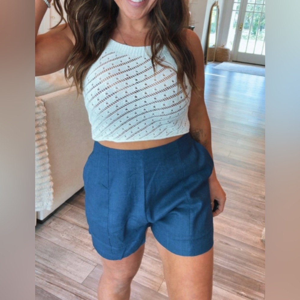 NWT Navy High Waist Linen Shorts.